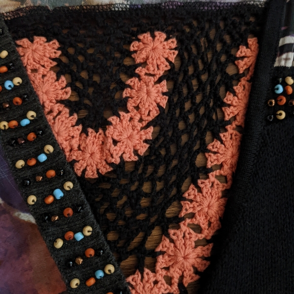 Gimmicks by BKE Black Boho Vest - Picture 6 of 15